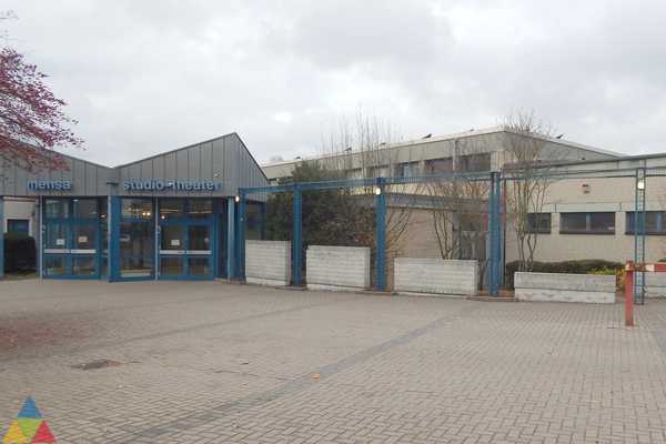 Foto des Gebäudes. Foto des Gebäudes.