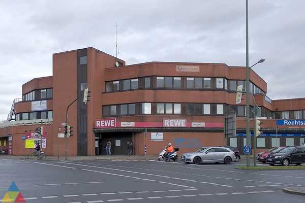 Foto des Gebäudes. Foto des Gebäudes.