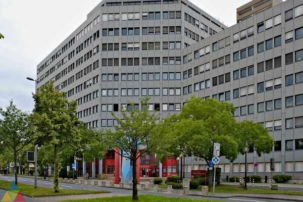 Foto des Gebäudes. Foto des Gebäudes.