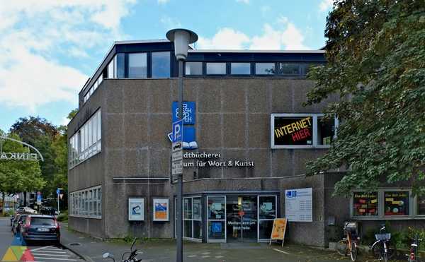 Foto des Gebäudes. Foto des Gebäudes.