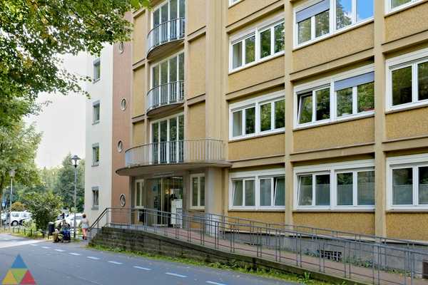 Foto des Gebäudes. Foto des Gebäudes.