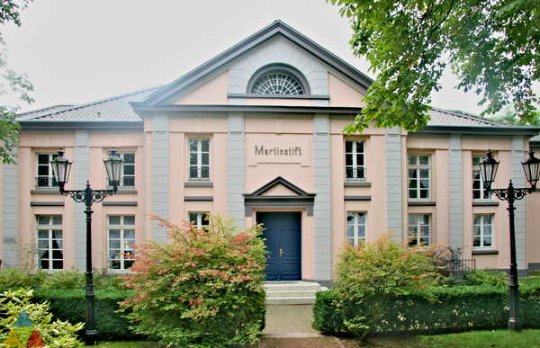 Foto des Gebäudes. Foto des Gebäudes.