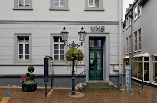 Foto des Gebäudes. Foto des Gebäudes.