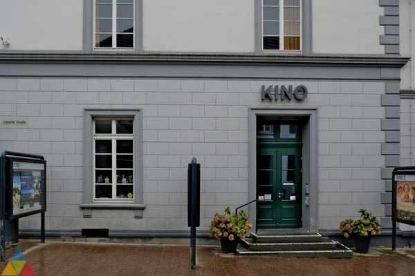 Foto des Gebäudes. Foto des Gebäudes.