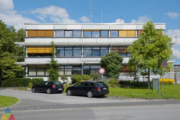 Foto des Gebäudes. Foto des Gebäudes.