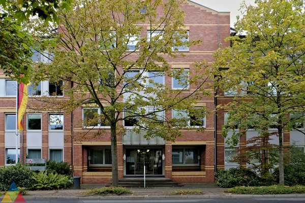 Foto des Gebäudes. Foto des Gebäudes.