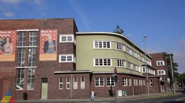 Foto des Gebäudes. Foto des Gebäudes.