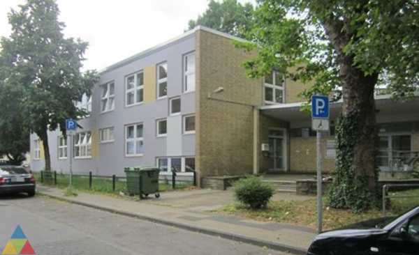 Foto des Gebäudes. Foto des Gebäudes.