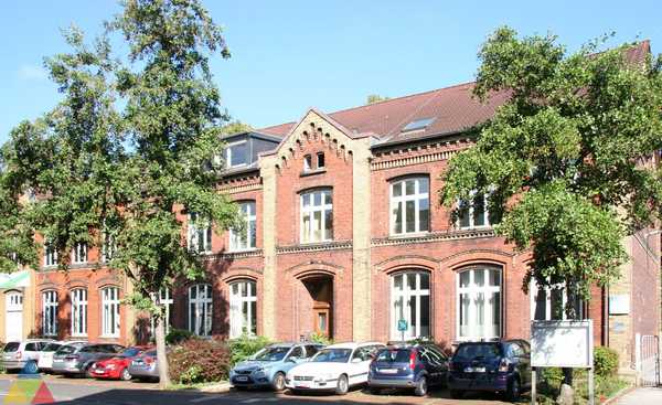 Foto des Gebäudes. Foto des Gebäudes.