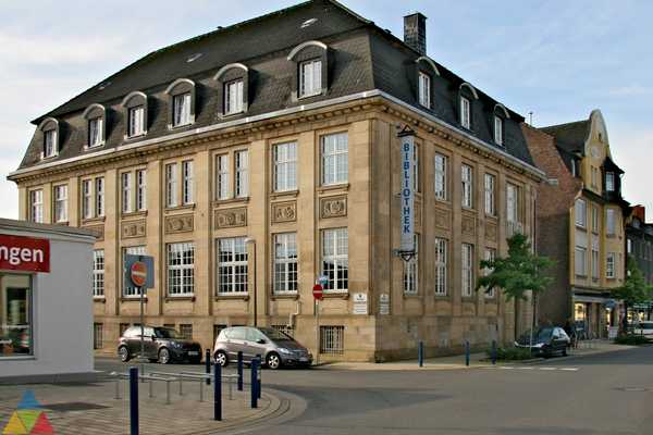 Foto des Gebäudes. Foto des Gebäudes.