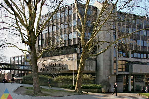 Foto des Gebäudes. Foto des Gebäudes.