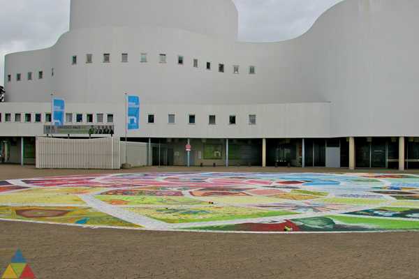 Foto des Gebäudes. Foto des Gebäudes.