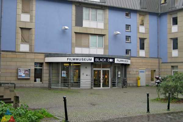 Foto des Gebäudes. Foto des Gebäudes.