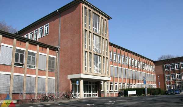 Foto des Gebäudes. Foto des Gebäudes.