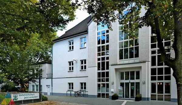 Foto des Gebäudes. Foto des Gebäudes.