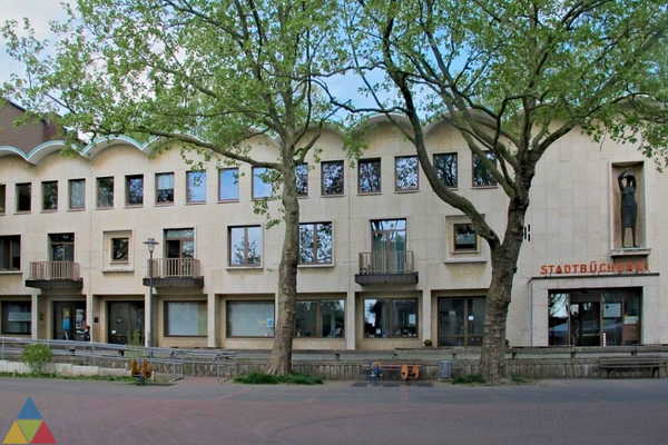 Foto des Gebäudes. Foto des Gebäudes.