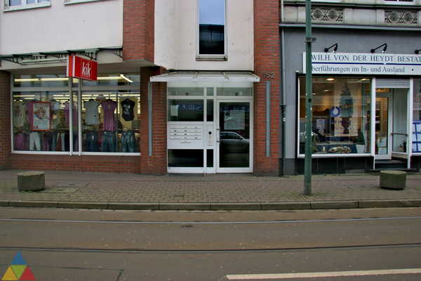 Foto des Gebäudes. Foto des Gebäudes.