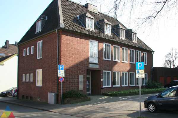 Foto des Gebäudes. Foto des Gebäudes.