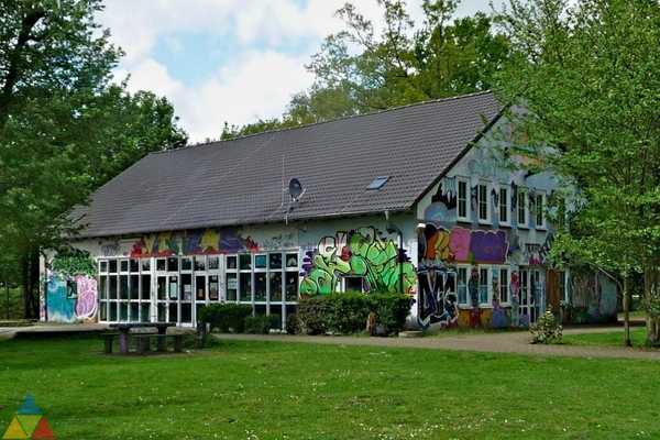 Foto des Gebäudes. Foto des Gebäudes.