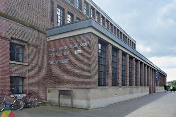 Foto des Gebäudes.