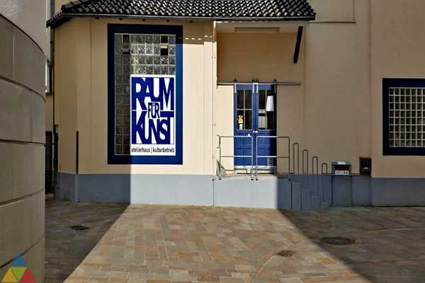 Foto des Gebäudes. Foto des Gebäudes.