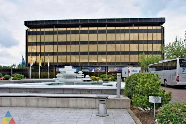 Foto des Gebäudes. Foto des Gebäudes.