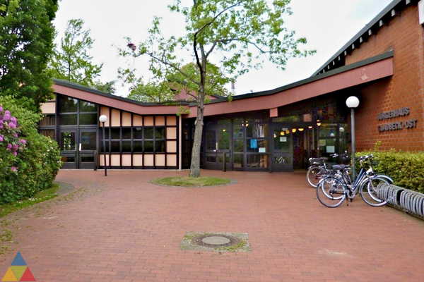 Foto des Gebäudes. Foto des Gebäudes.