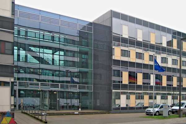 Foto des Gebäudes. Foto des Gebäudes.