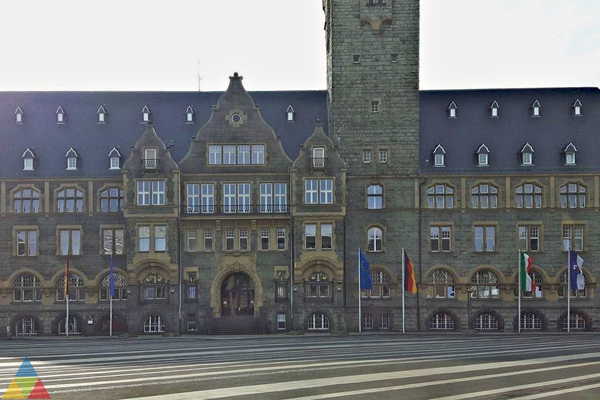 Foto des Gebäudes. Foto des Gebäudes.