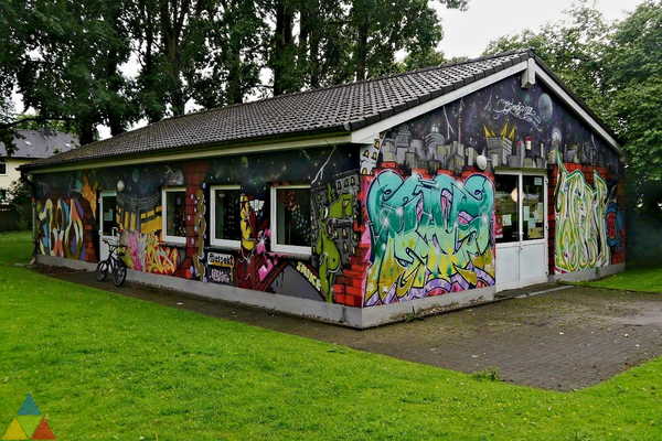 Foto des Gebäudes. Foto des Gebäudes.