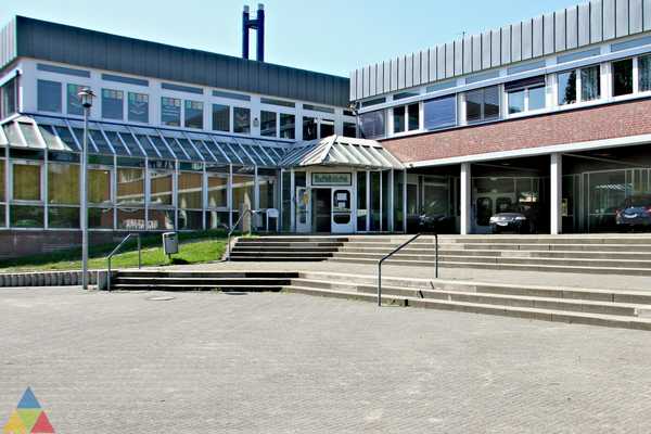 Foto des Gebäudes. Foto des Gebäudes.