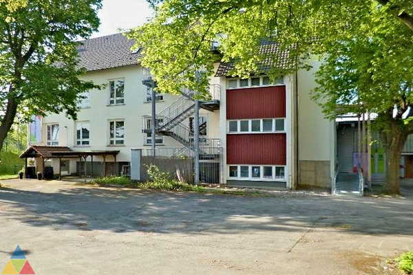 Foto des Gebäudes. Foto des Gebäudes.