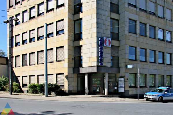 Foto des Gebäudes. Foto des Gebäudes.