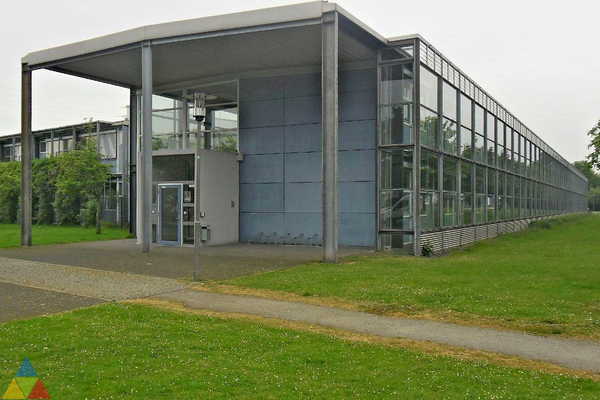 Foto des Gebäudes. Foto des Gebäudes.