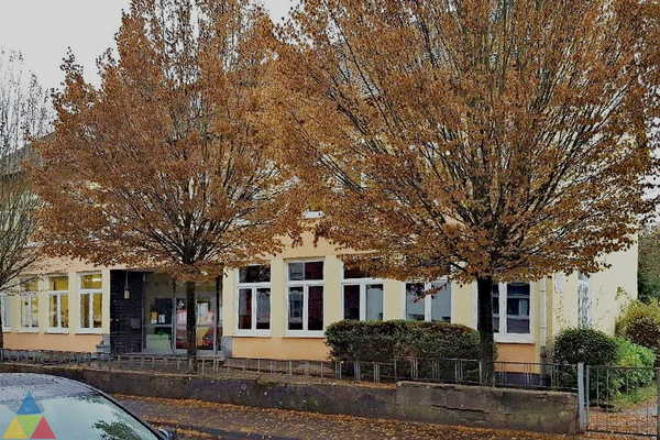 Foto des Gebäudes. Foto des Gebäudes.