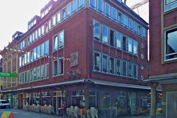 Foto des Gebäudes. Foto des Gebäudes.