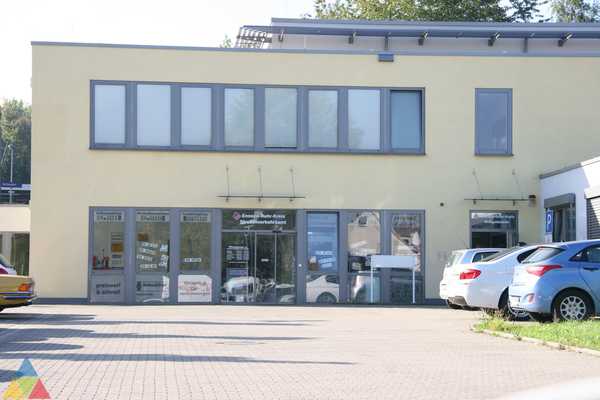 Foto des Gebäudes. Foto des Gebäudes.