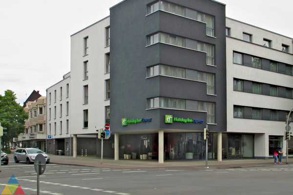 Foto des Gebäudes. Foto des Gebäudes.