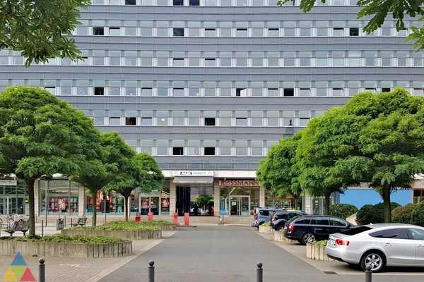 Foto des Gebäudes. Foto des Gebäudes.