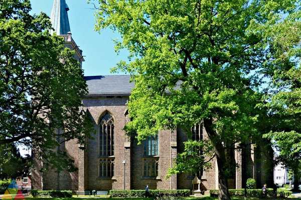 Foto des Gebäudes. Foto des Gebäudes.