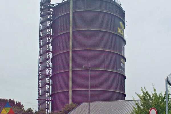 Foto des Gebäudes. Foto des Gebäudes.