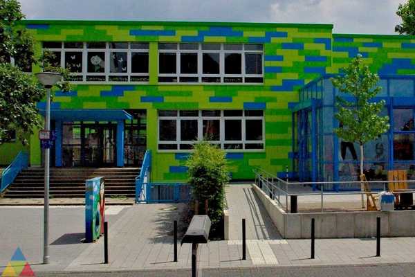 Foto des Gebäudes. Foto des Gebäudes.