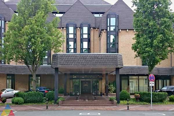 Foto des Gebäudes. Foto des Gebäudes.