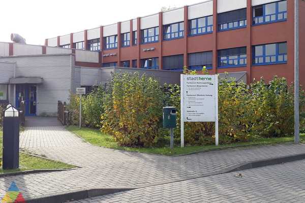 Foto des Gebäudes. Foto des Gebäudes.