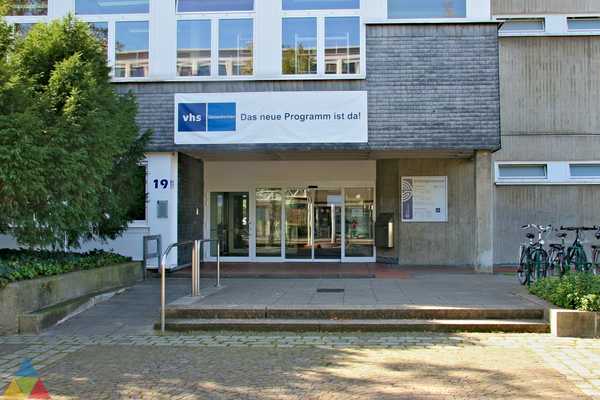 Foto des Gebäudes. Foto des Gebäudes.