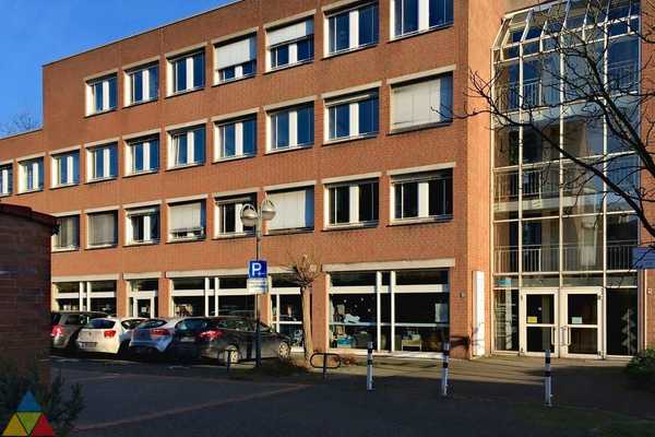 Foto des Gebäudes. Foto des Gebäudes.