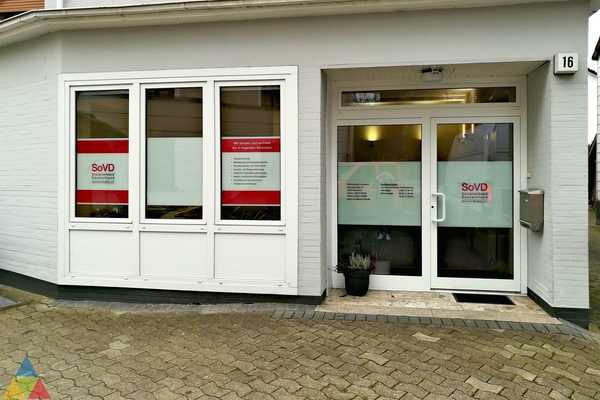 Foto des Gebäudes. Foto des Gebäudes.