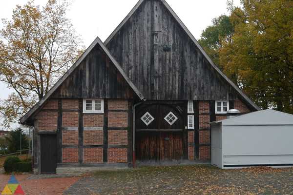 Foto des Gebäudes. Foto des Gebäudes.