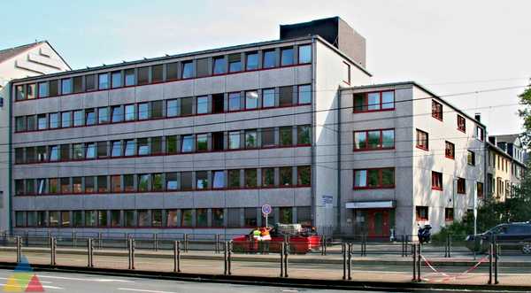 Foto des Gebäudes. Foto des Gebäudes.