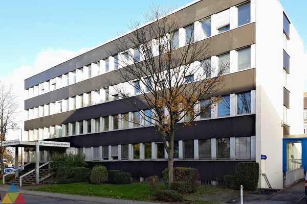 Foto des Gebäudes. Foto des Gebäudes.